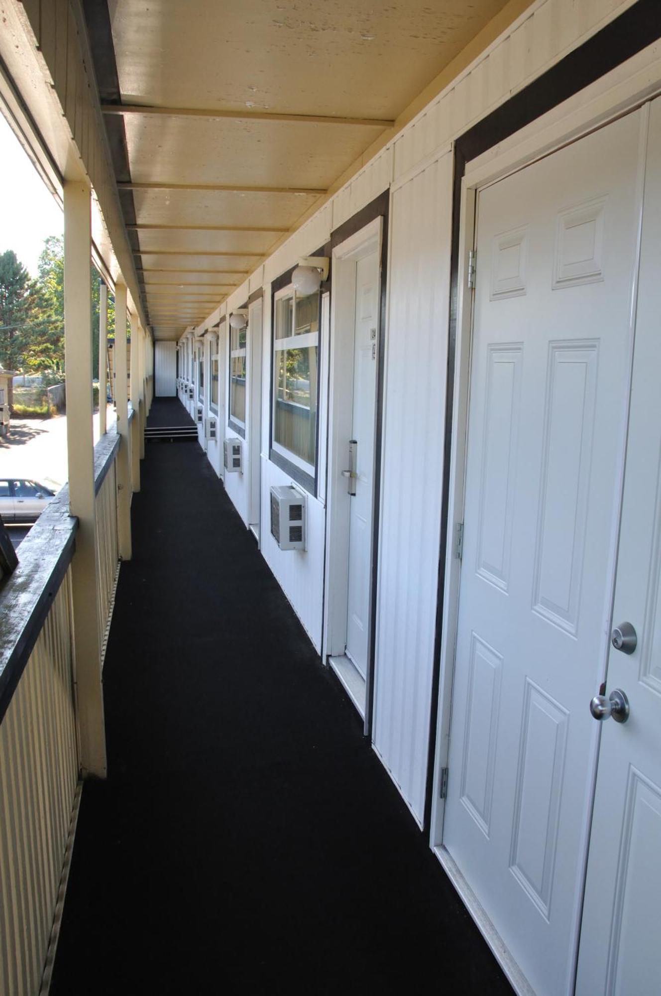Linda Vista Motel 서레이 외부 사진